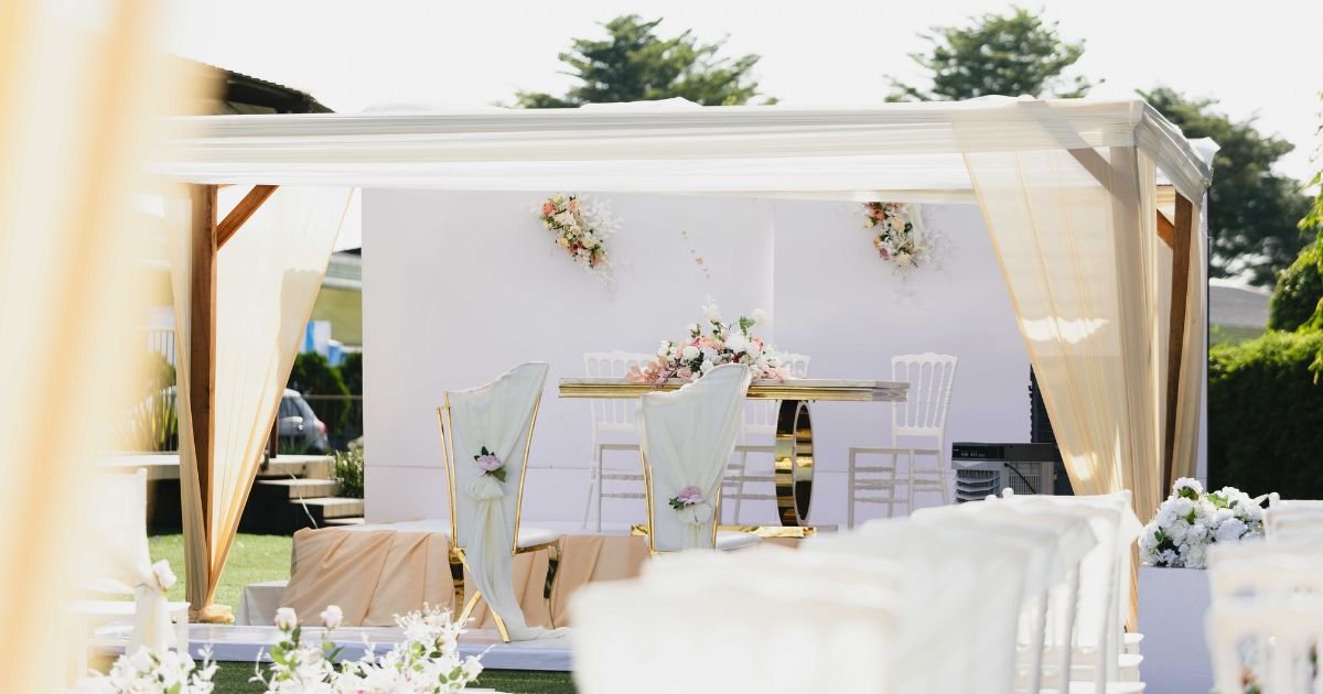 How to Rent an Airbnb Wedding Venues​